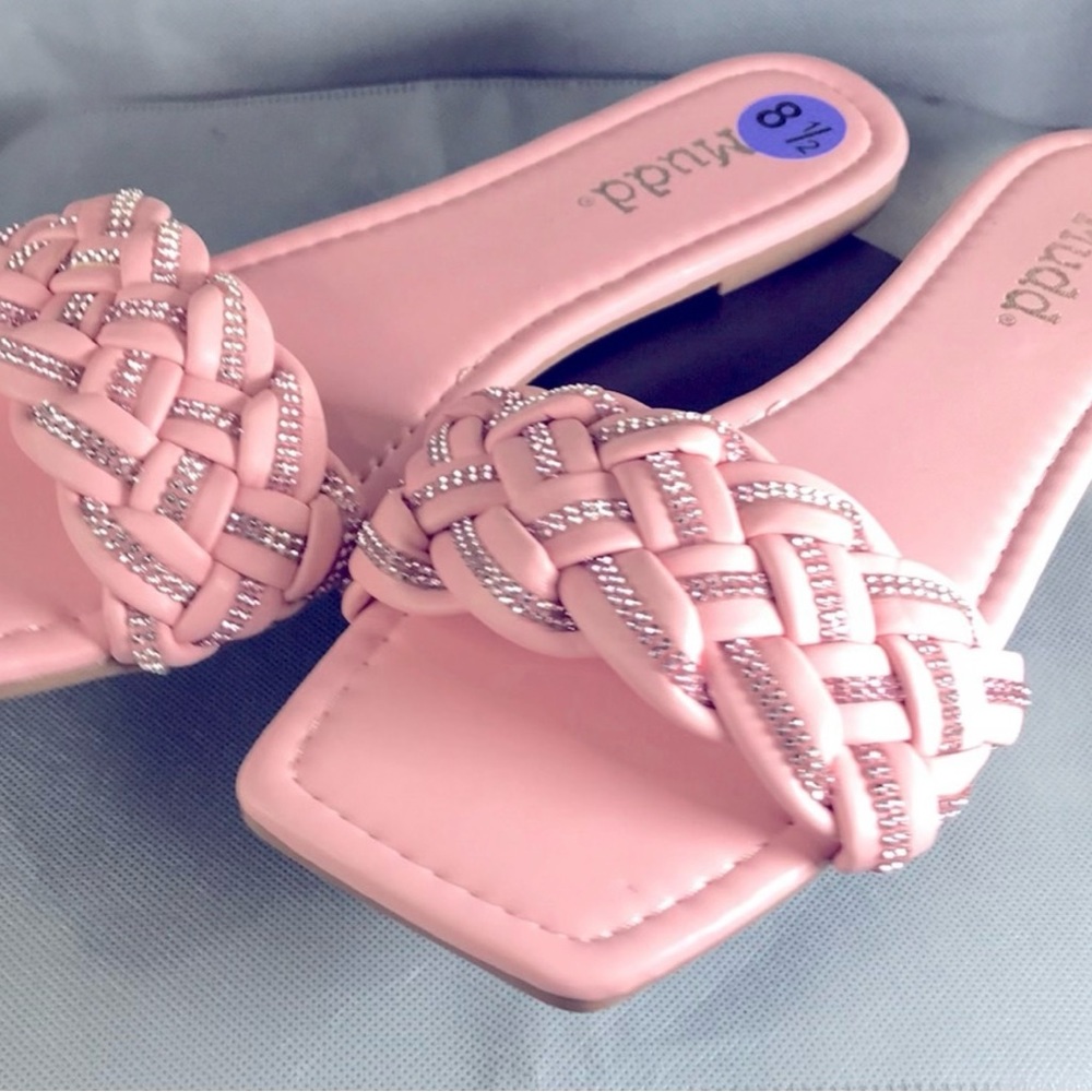 NWOB MUDD Pink With Diamond Woven Leather Squared Toe Slip On Size 8.5